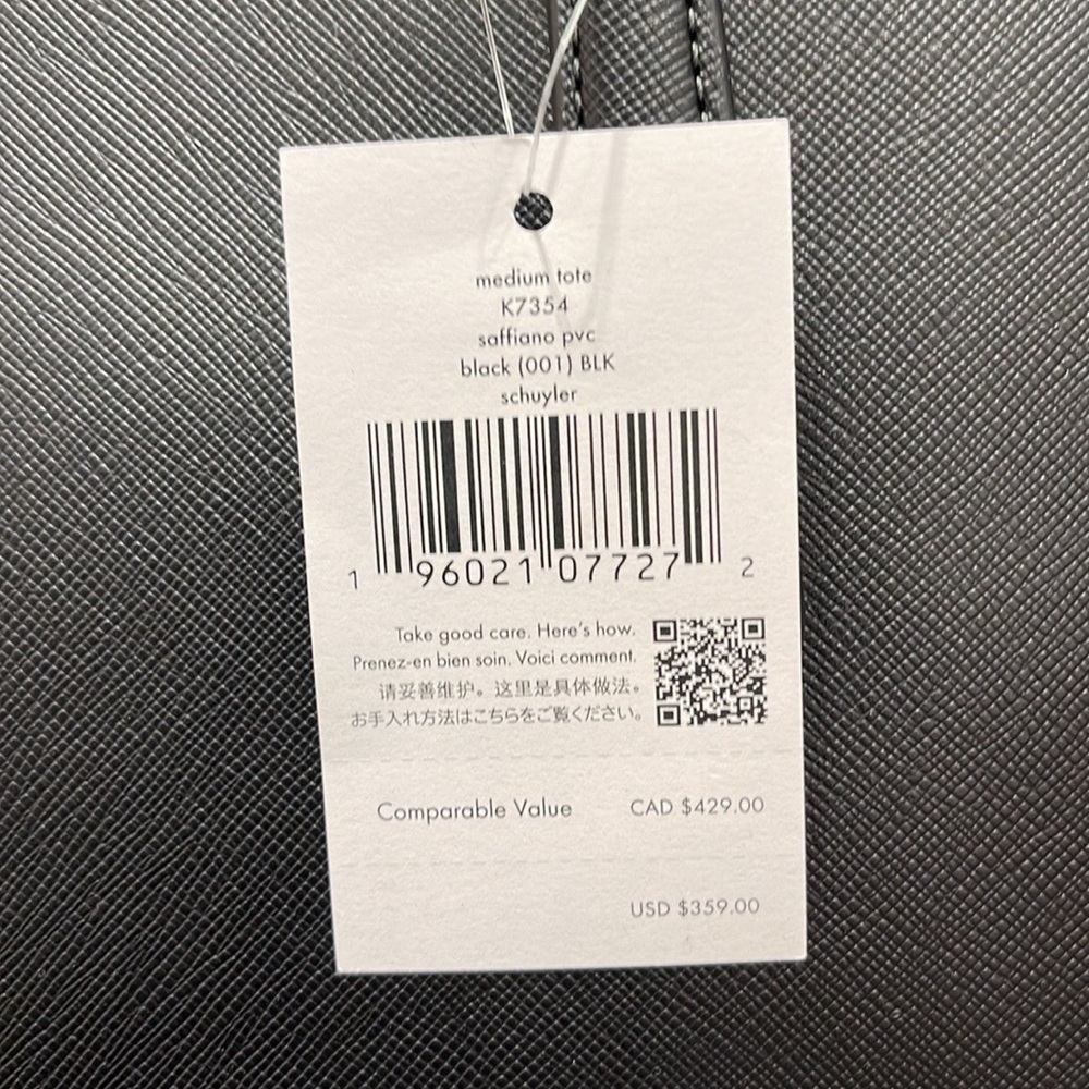 Kate Spade Schuyler Medium Tote
COLOR:
Black
NWT - Picture 16 of 16